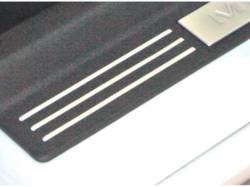 Drake Muscle Cars - 2005- 09 Mustang Sill Plate Accent Strips