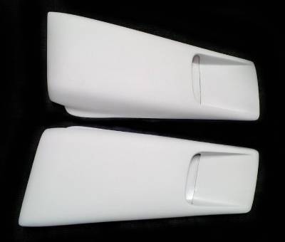 Stang-Aholics - 1967 Mustang Fastback Fiberglass Upper Quarter Scoops or Air Extractors