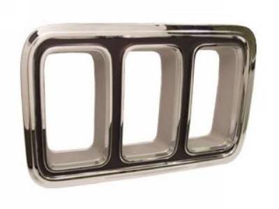 Scott Drake - 1970 Mustang Tail Light Bezel (RH)