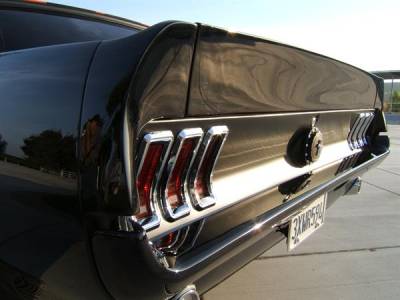 Another shot of the deck and tail panel.