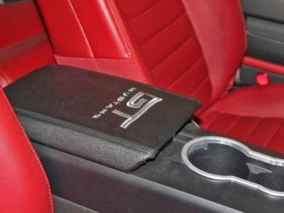 Drake Muscle Cars - 05 - 09 Mustang GT Arm Rest Cover