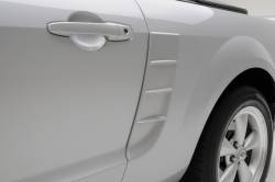 3D Carbon - 05 - 09 Mustang Pony Lower Vents - Image 2