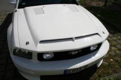 05 - 09 Ford Mustang Fiberglass Recessed Hood